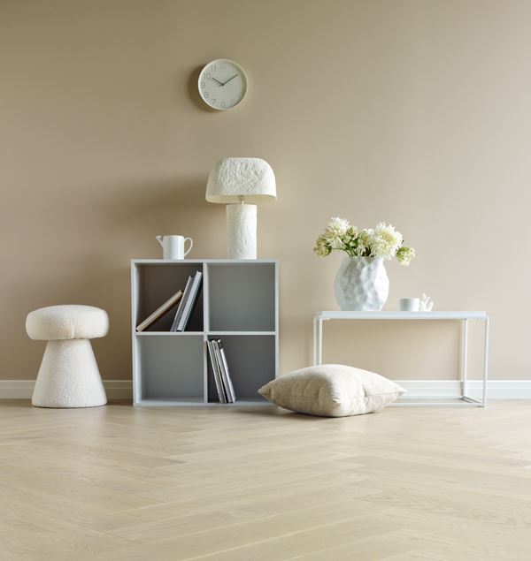 Saga Herringbone Platinum Parkett