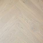 Saga Herringbone Platinum Parkett