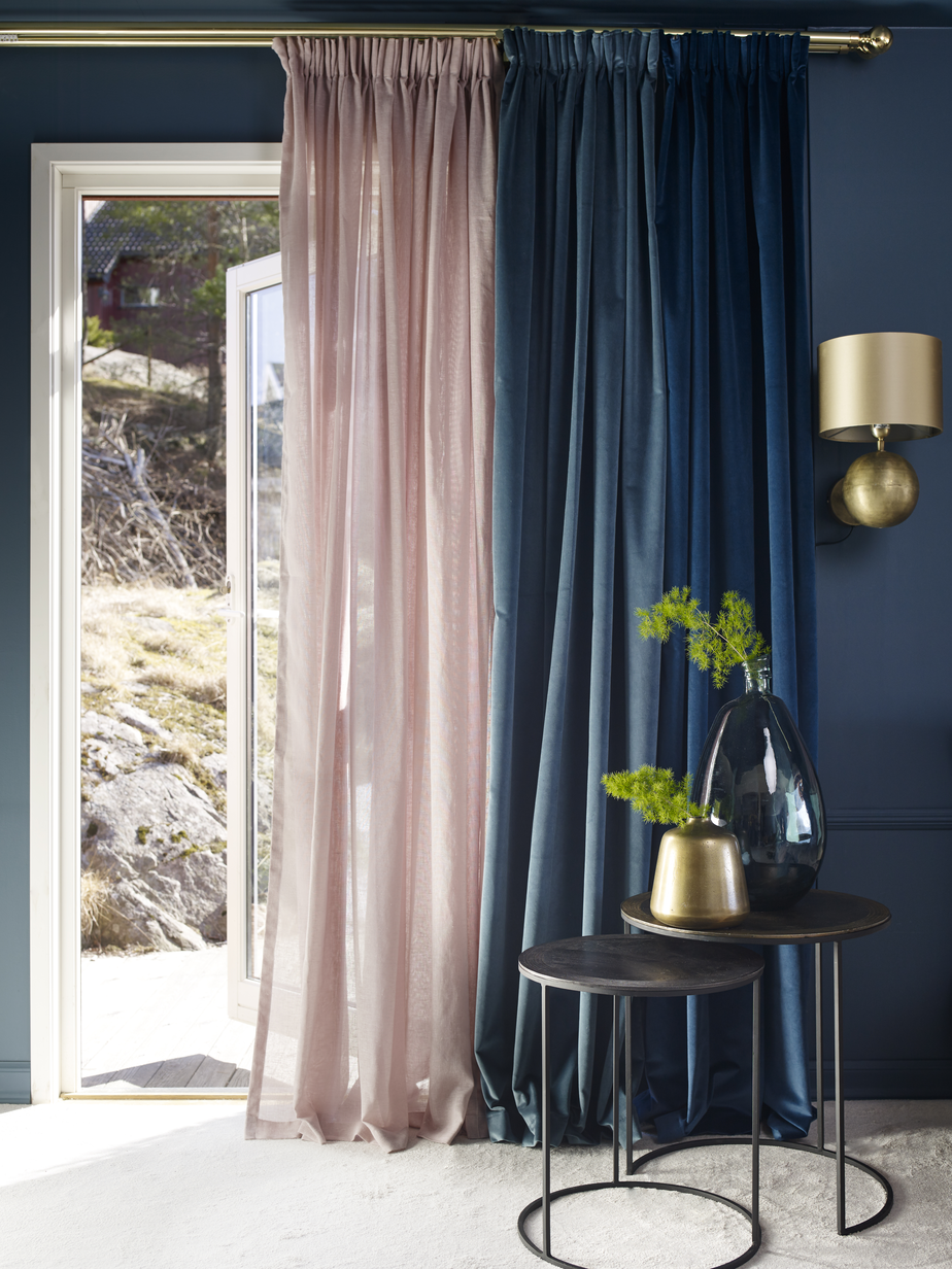 Soverom Bondeblå FR1915, Årets Farge 2018.jpg