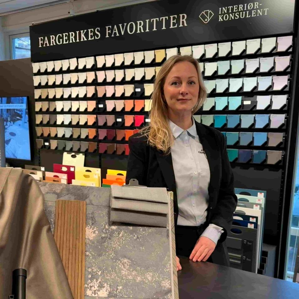 Bilde av Laila og utstillingen 