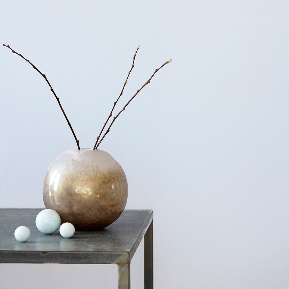 Grå lilla veggfarge