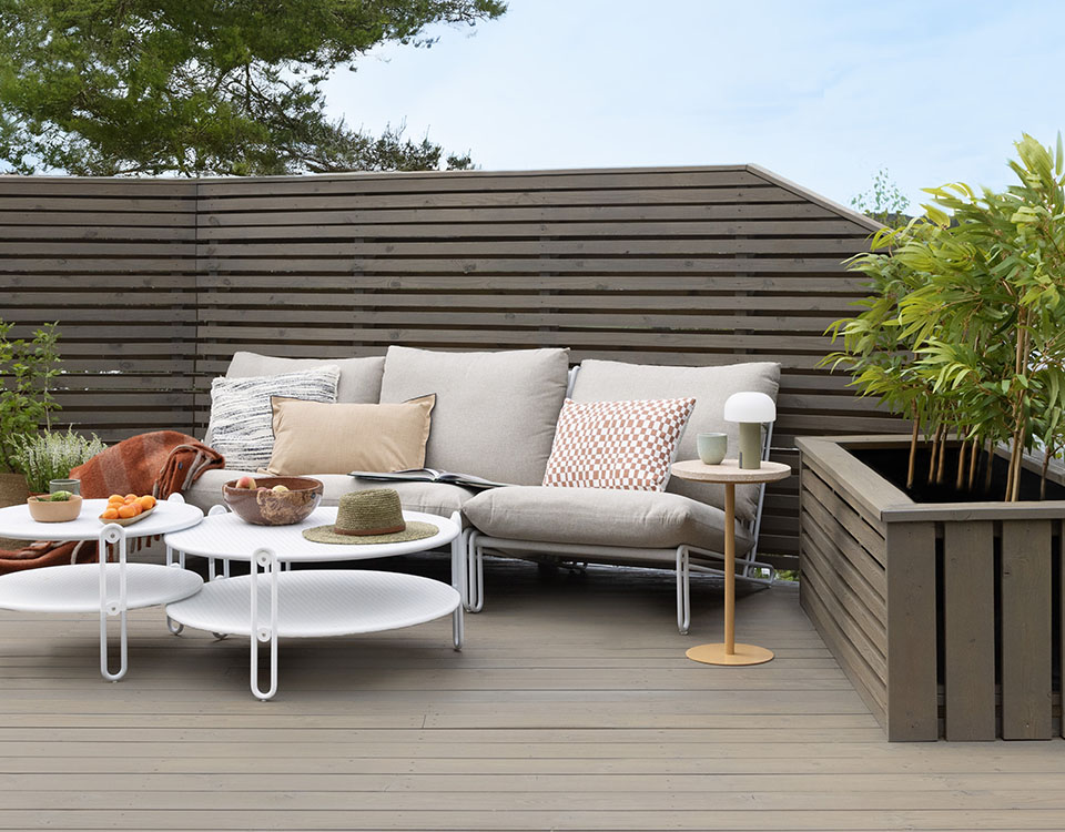 1018 Kveldskos – Dempet gråbeige farge.