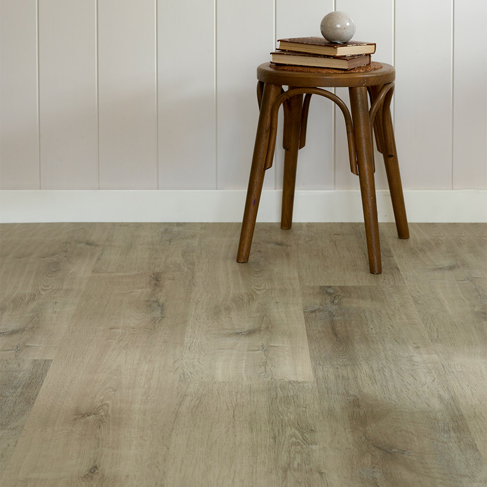Rigid essential oak grey