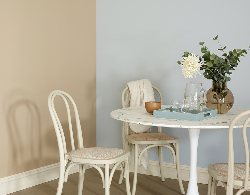 Lys blå kombinert med en ferskenfarge